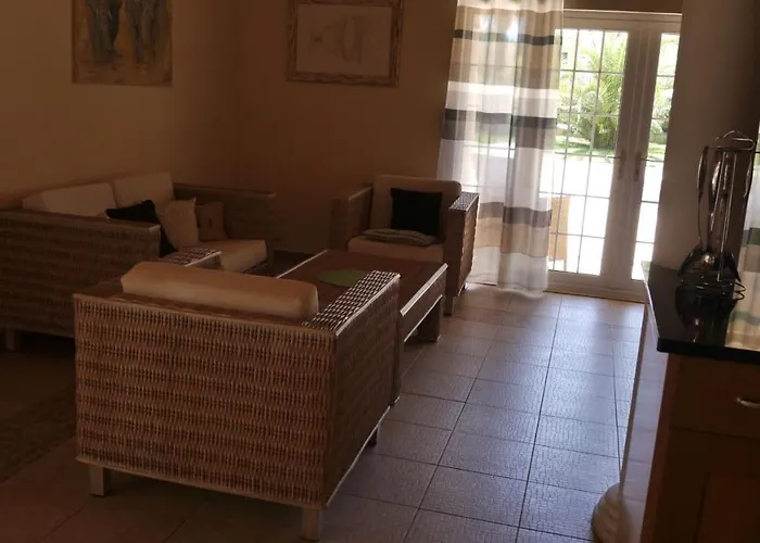 度假居 With Pool Children Very Welcome Algarve Portugal For 10 People 奎特里拉
