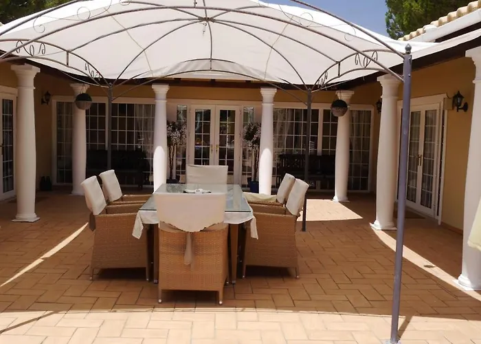 With Pool Children Very Welcome Algarve Portugal For 10 People * 奎特里拉